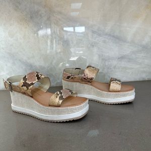 Dolce Vita Snakeskin Platform Sandals Size 9.5